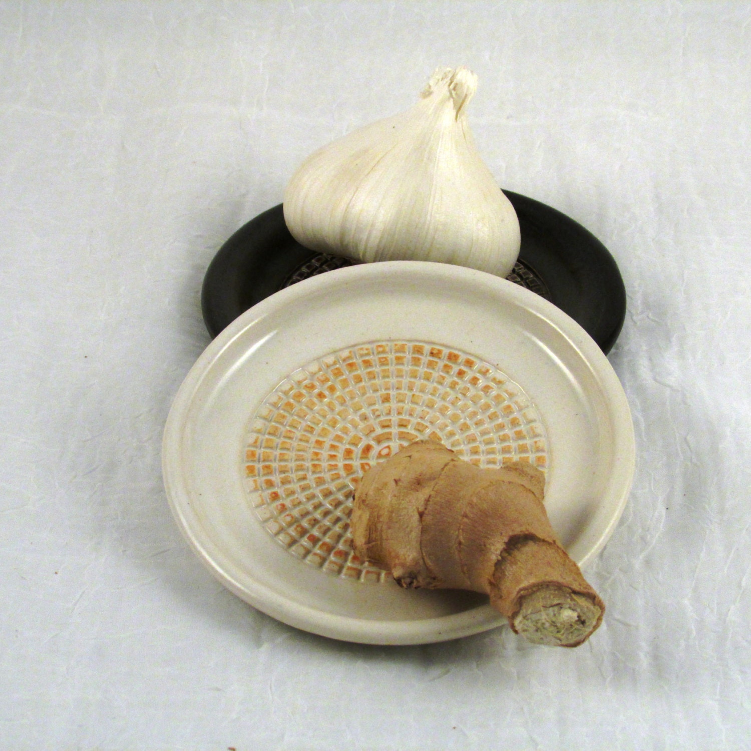 Ceramic Garlic Grater Dish Ginger Grating by ClaycrazyPottery
