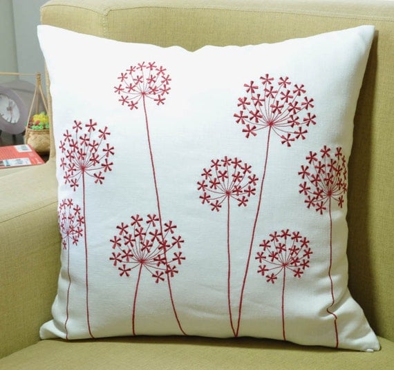 Red Queen Ann Decorative Pillow Cover, White Linen Throw Pillow Cover , Holiday Couch Pillow ...