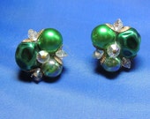 Vintage Green Crystal Earrings Lovely Crystal & Glass Clip On Earrings   (sn 951) - OodlesofBling