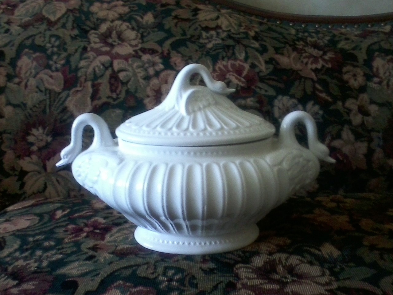 SALE White Swan Soup Tureen by HoneysDaughter on Etsy