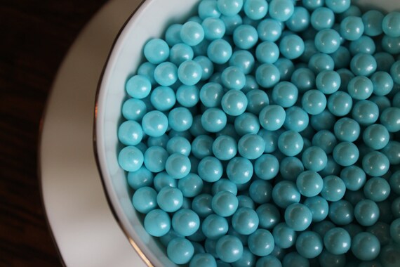 Sprinkles: Blue 7 mm Sugar Pearls for cupcakes, cookies, cake decorating, bridal showers or weddings Il_570xn
