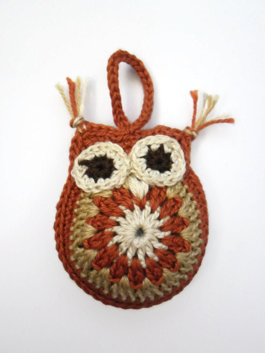 Owl Keychain - Crochet Plush - Brown Beige Ecru Handmade Mascot - elcrochet