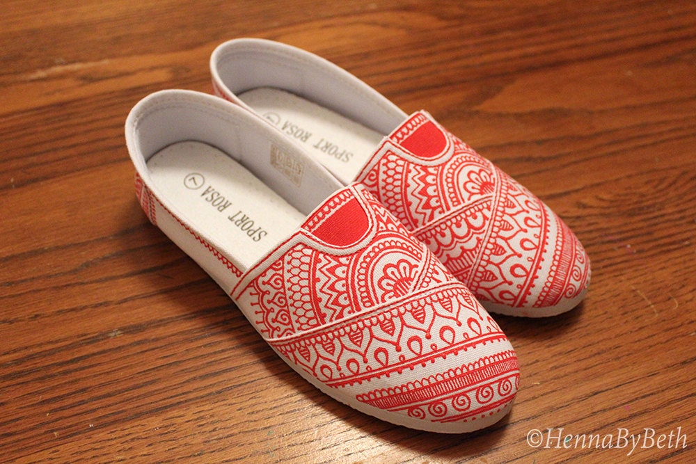 Henna Shoes - White Slip-on Canvas Flats with Red Henna Designs, Size 7