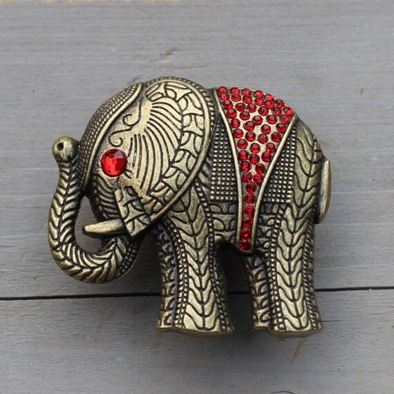 Drawer Knobs Elephant with Red Crystals in Antique Brass by DaRosa