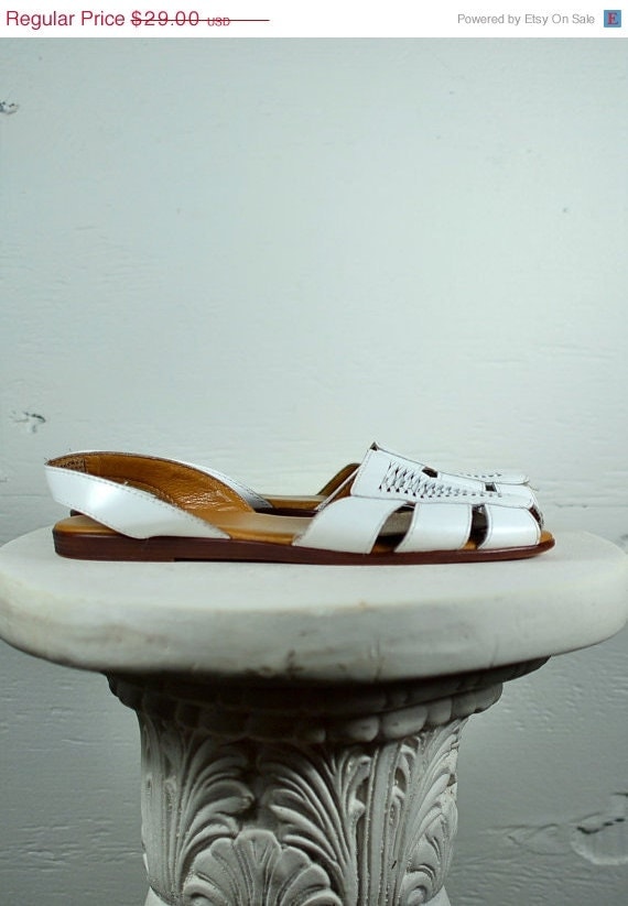 35% Off // Moving Sale // 1990s White Huarache Sandals // 7 1/2