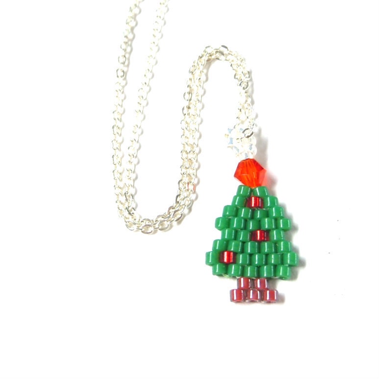 Dainty Christmas Tree Necklace, Brick Stitch Beaded Pendant, Handmade Cute Jewelry - BeadCrumbs