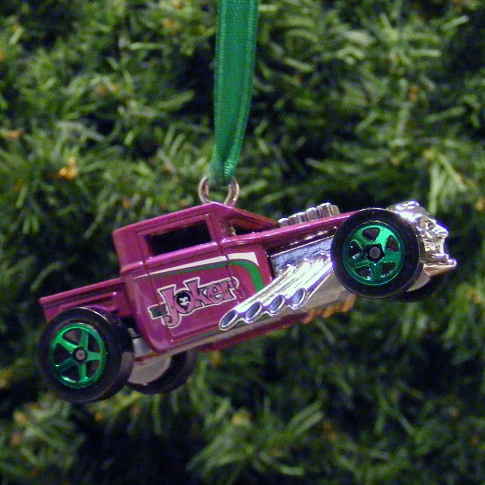 hot wheels christmas car