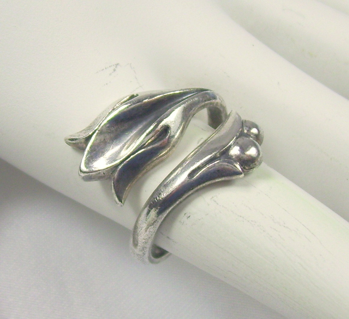 Vintage Avon Sterling Silver Lily Ring by ReVampingVintage on Etsy