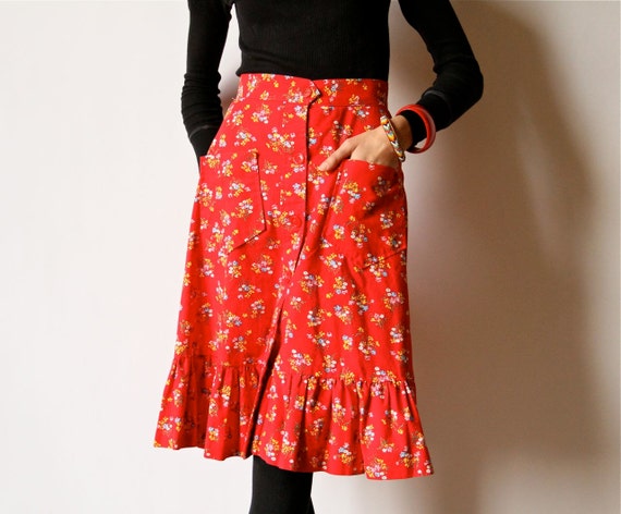 Floral Peasant Skirt 60s 70s Boho Hippie Red by factoryhandbook