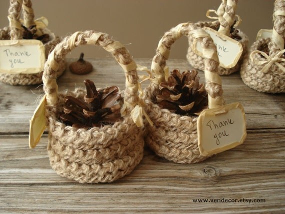 Pine Cone Gift Basket Set of 5 Crochet Wedding Favors by VENDecor