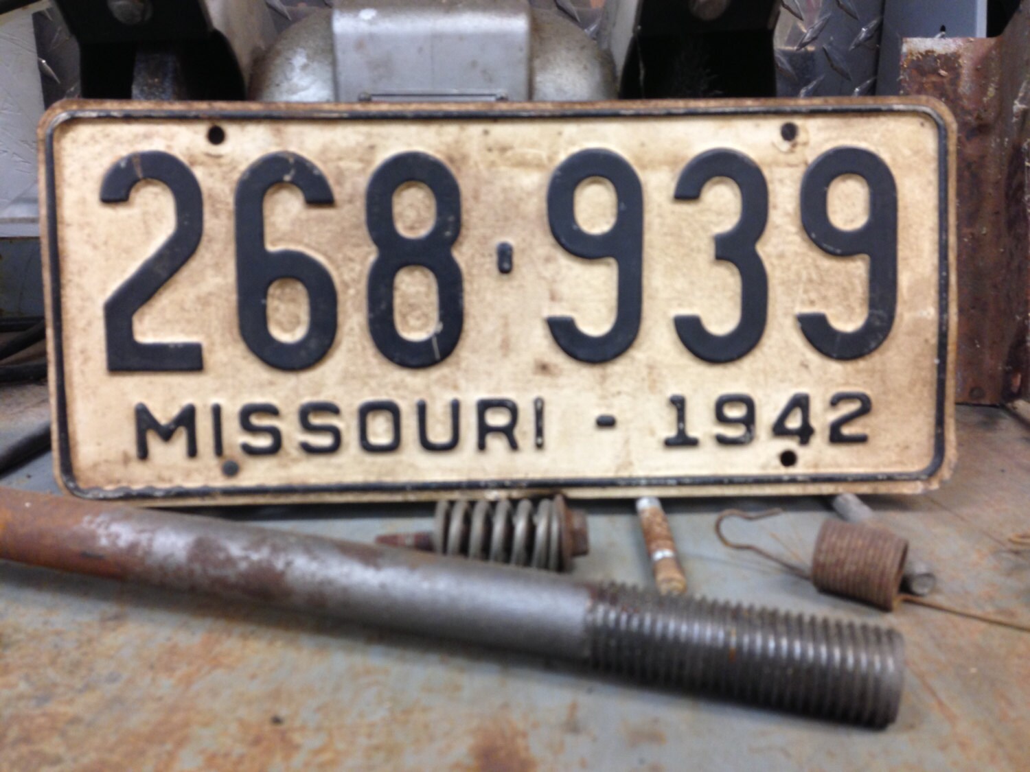 Vintage Old License Plate 1942 Missouri Metal by GreenBeeKC