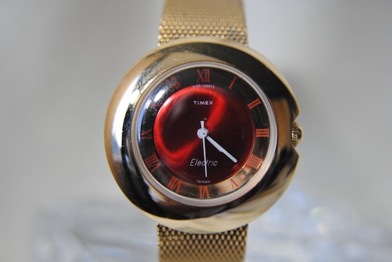 vintage-timex-electric-ladies-watch-new-battery-gold-by-almajed