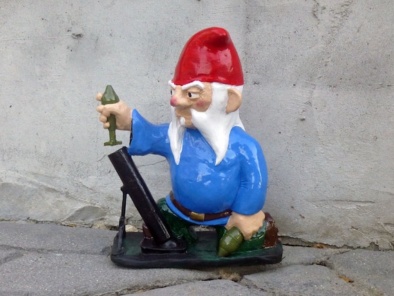 combat garden gnome with mortar launcher