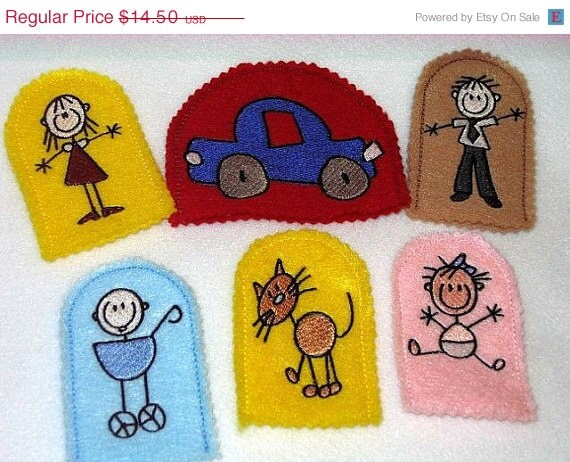 SALE STOCKING STUFFERS Finger puppet family Set 1 includes car, mom, dad, baby brother, baby sister, and the family cat Il_570xn