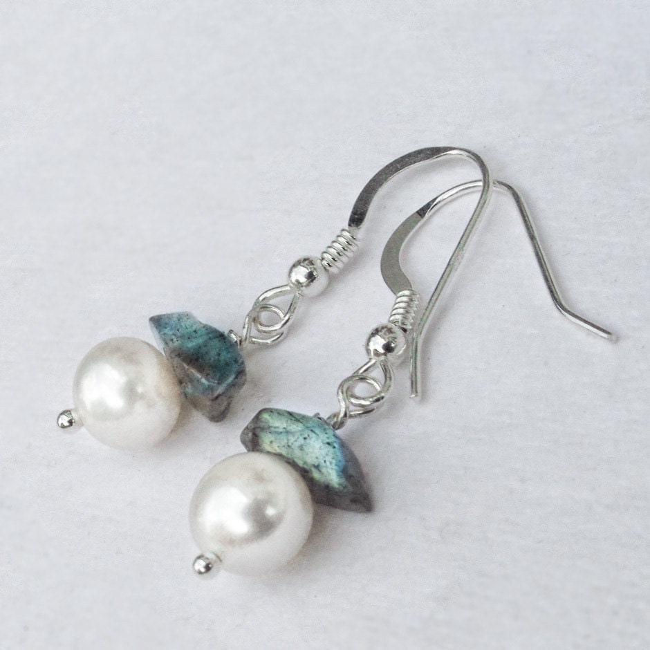 Grey Blue birthstone Earrings, Bridal Pastel Jewelry, Wedding accessories bridesmaids gift Silver Mystic Labradorite White Pearls