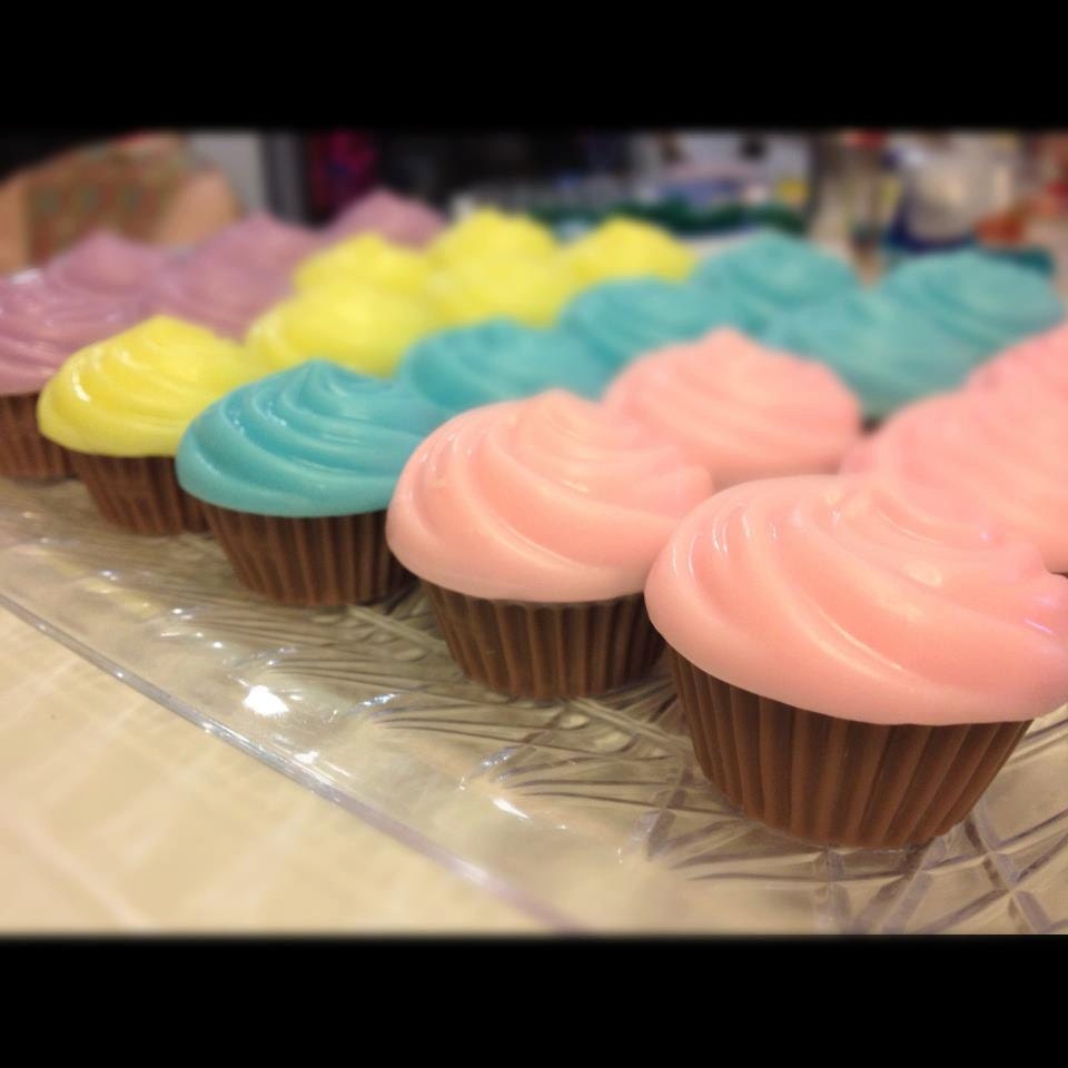 10 CUPCAKE SOAPS (soaps only) - Birthday Party Favor, Cupcake Soap Favor, Wedding Cake Favor, Cupcake Birthday Theme Il_570xn