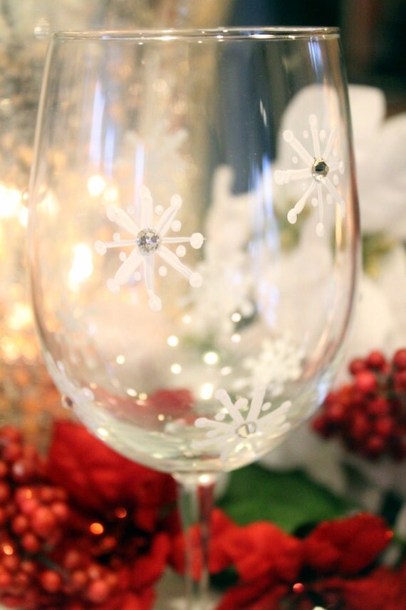 Items similar to Christmas Wine Glasses Set of 4 Snowflake Crystals