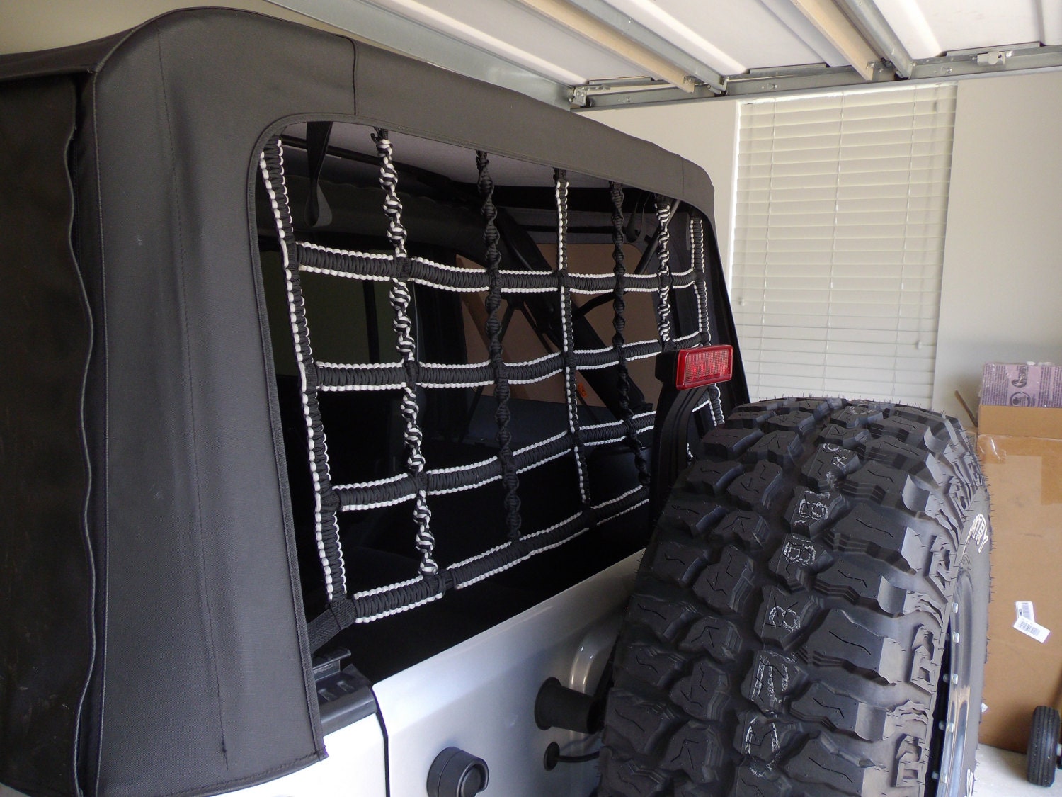 Jeep jk rear cargo net