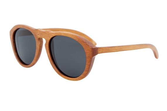 The McQueens are hand crafted from water resistant bamboo. The Mcqueens, a lengendary sunglass shape come in both wood and bamboo.