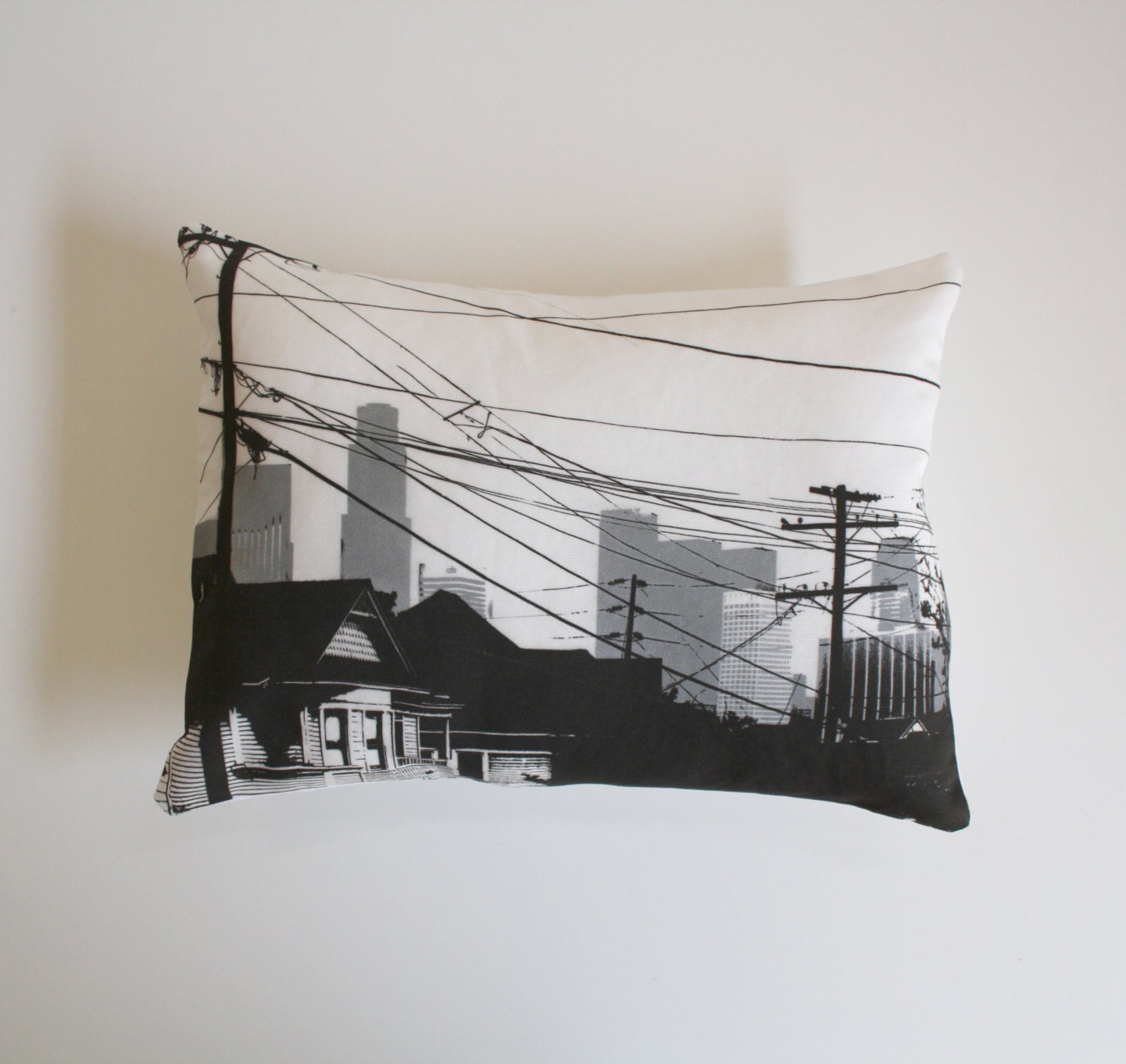 Los Angeles Pillow Urban Throw Style no22 Echo by NestaHome