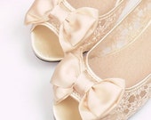 Vintage style lace Wedding shoes Bridal shoes Bridesmaid shoes transparent sandals flat heels Bow fish mouth lace shoes - Phoenixinfire