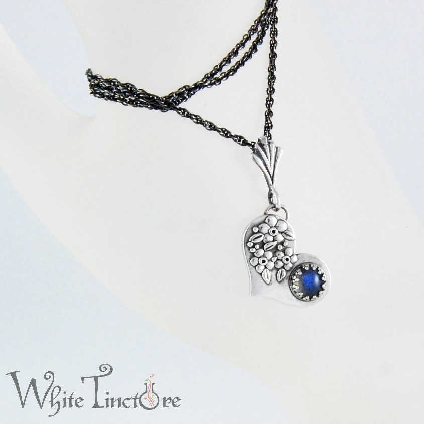 Forget me not - Heart Pendant - Love Pentant - Forget-me-nots Pendant - Blue Labradorite - Hand Crafted Pendant - WhiteTincture