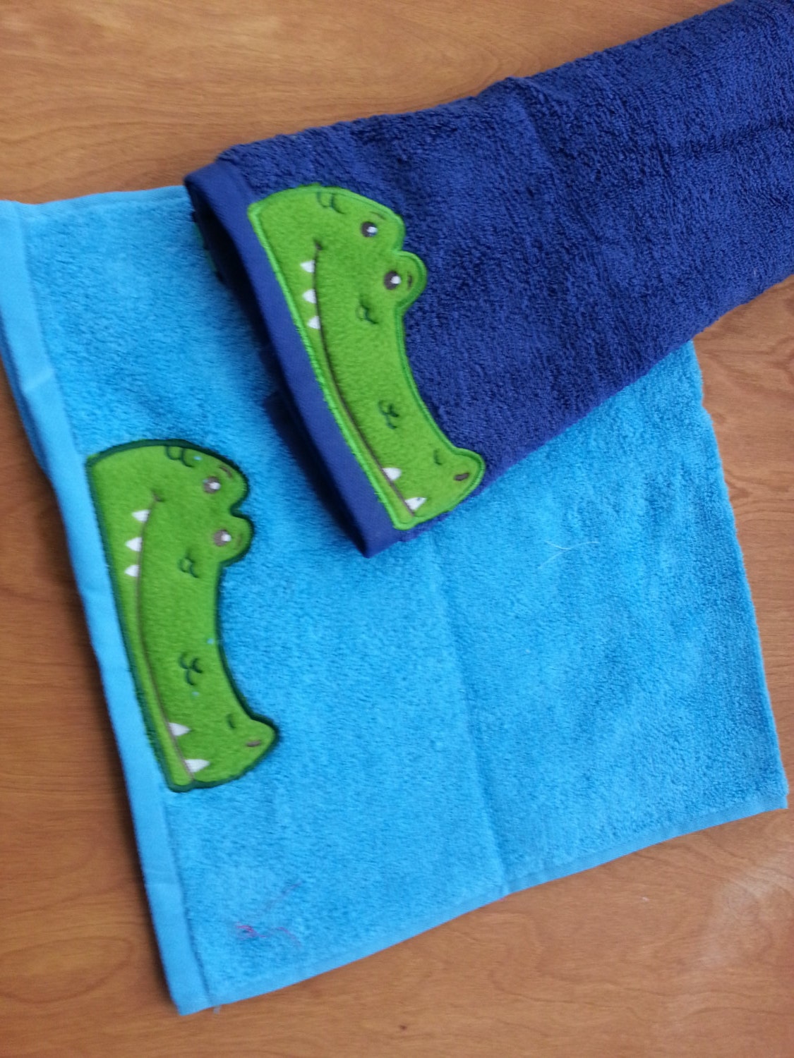 Items similar to Alligator Personalized Bath Hand Towel, Jungle Birthday Party Gift, Alligator