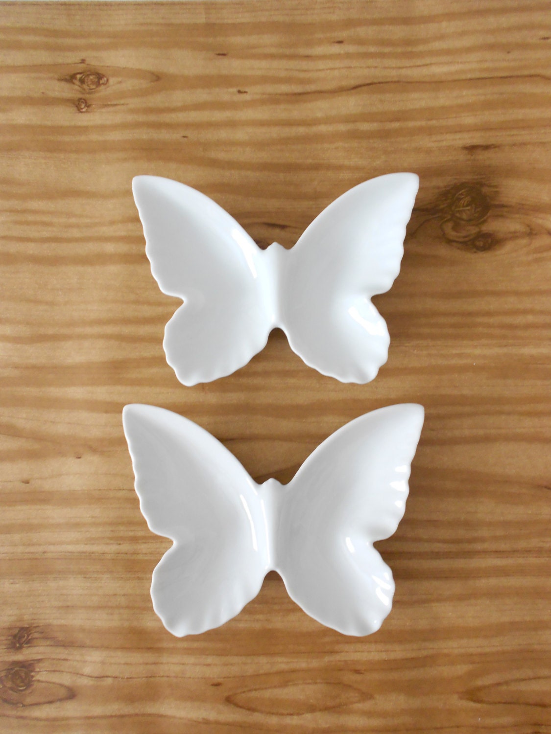 Popular items for butterfly plates on Etsy