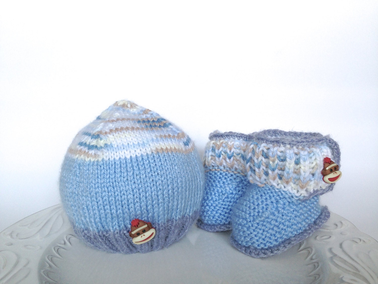 Hand knitted set for baby boy - hat and booties, ready to ship - TinyLoveGifts