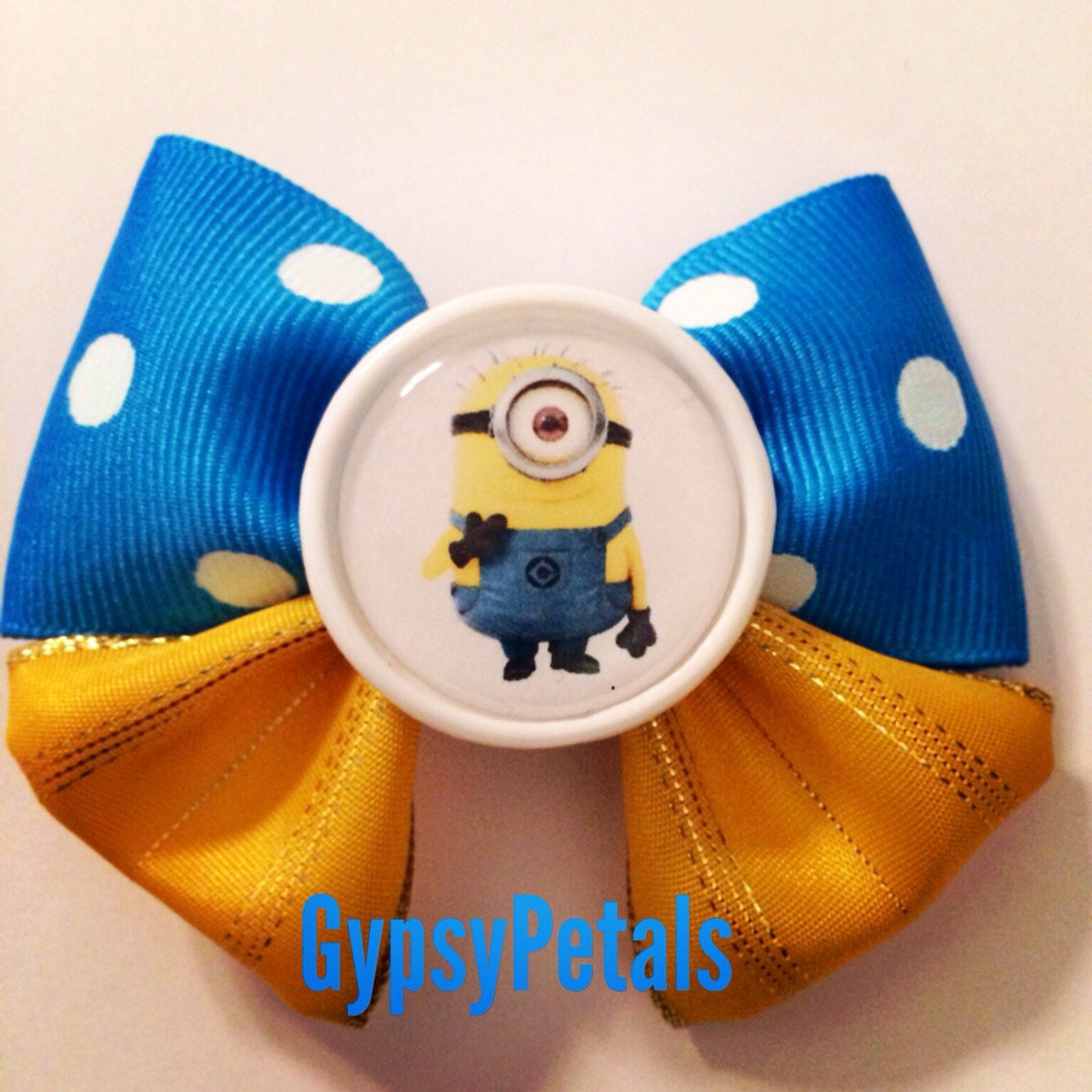 Items similar to Despicable Me Minion hair bow on Etsy
