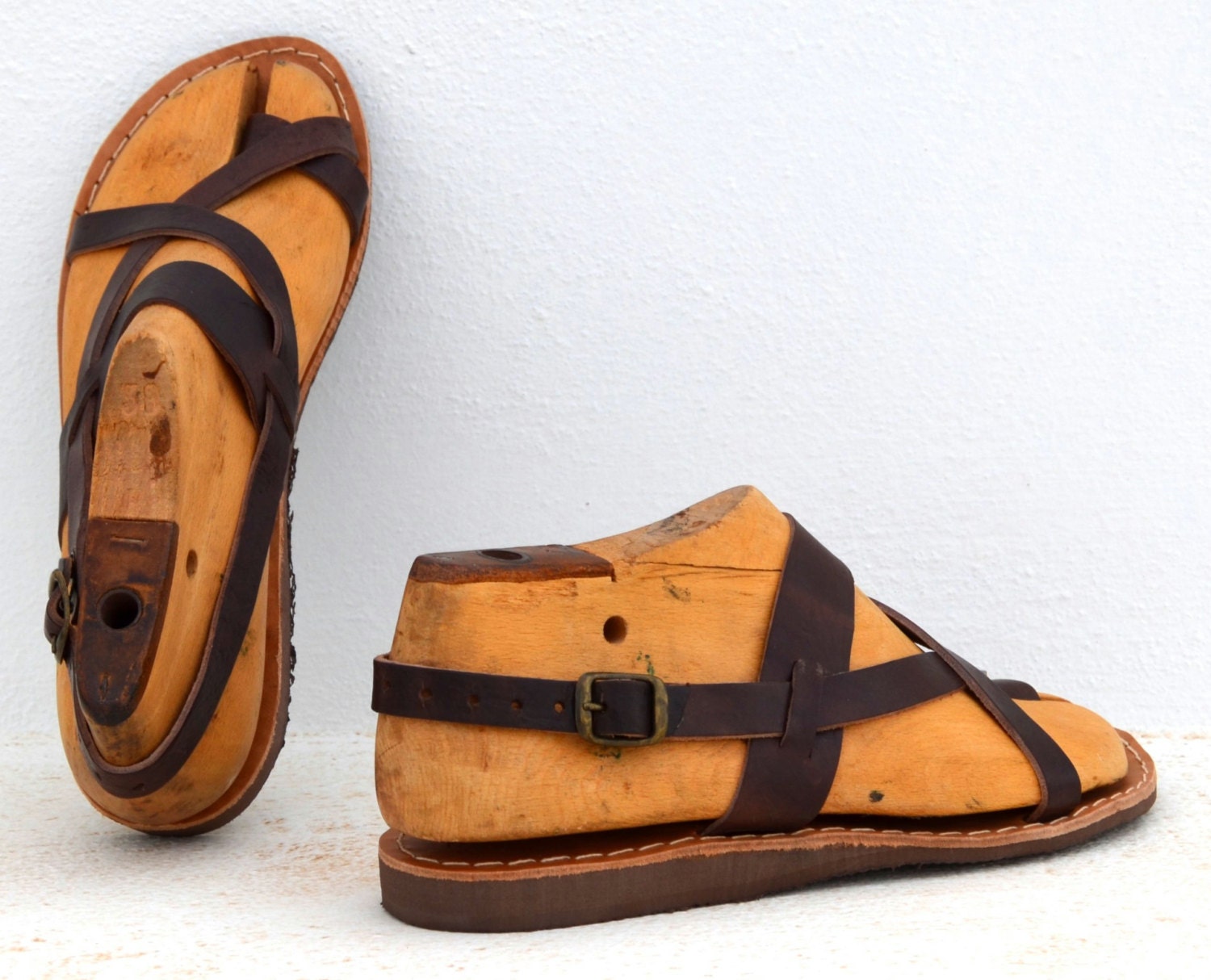 SPECIAL SALE - Roman Greek leather sandals size 8 (EU size 39) in dark ...