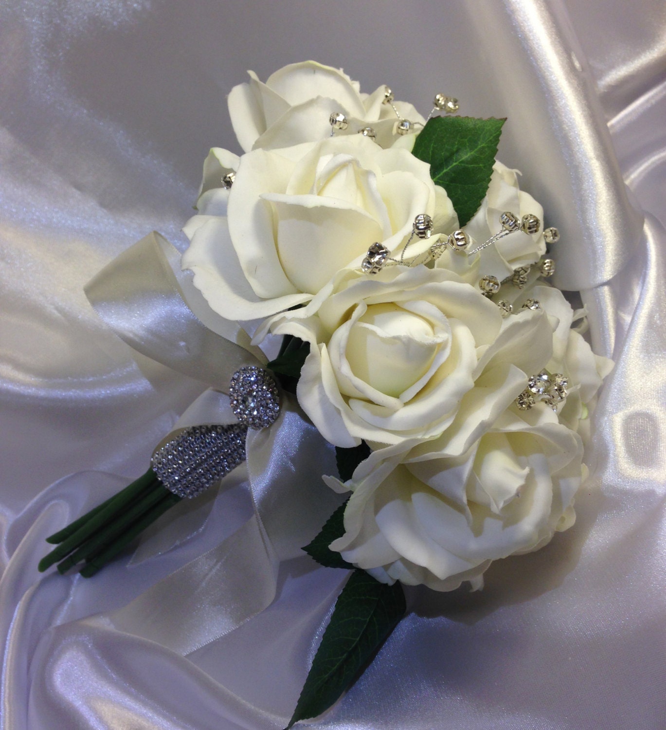 White Caroline True Touch Rose Bouquet / True touch rose bouquet / Wedding bouquet / Rose bouquet / Bouquet / Bridal Bouquet / White bouquet