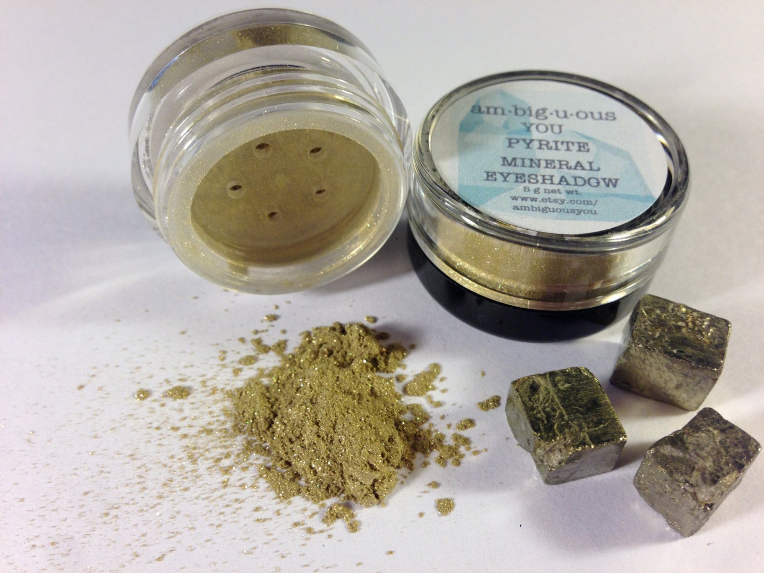 Watch Eyeshadow: Types, Finishes, Application video Watch Eyeshadow: Types, Finishes, Application video