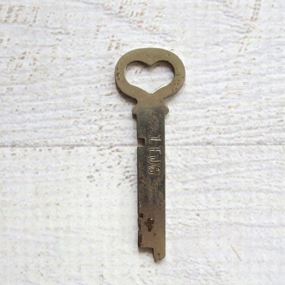 vintage heart key antique key old heart key by anythinggoeshere