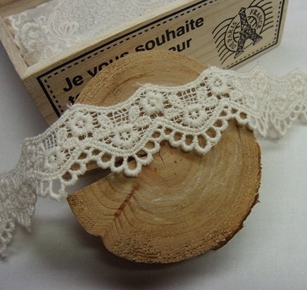 1Yard Vintage style Cotton Crochet Lace Trim 4cm wide - naturalbalcony