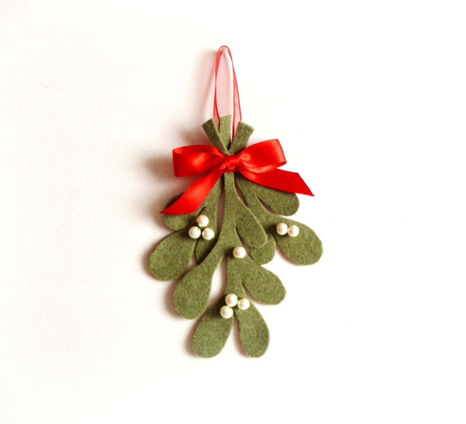 Christmas Mistletoe,Mistletoe Traditional  Decoration,Christmas Ornament,Christmas Home Decor,Holiday Decor,Green Red White,Felt Christmas - LorenzaPari