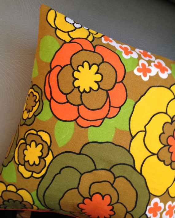 Feelin Groovy Flower Power 60s Barkcloth Fabric Throw Pillow// Decorative Pillow// Down Insert