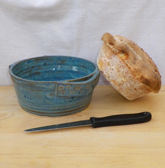 Serving dish salad or fruit bowl handthrown by CaractacusPots