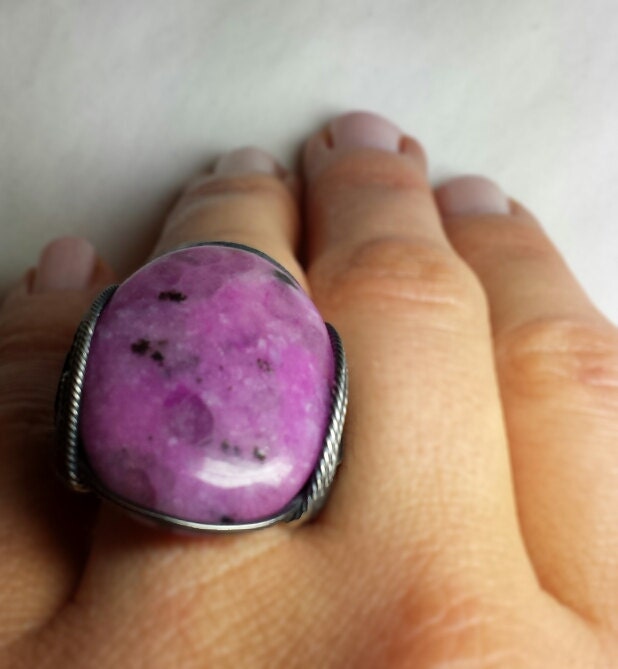 Purple Statement Ring, Radiant Orchid, Eye Candy, Oxidized Sterling Silver, Any Size - HardCandyGems