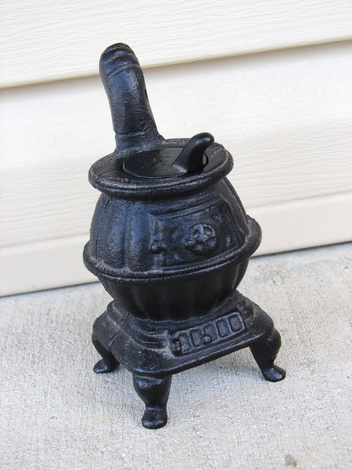 Vintage Miniature Cast Iron Pot Belly Stove by snooksndoodles