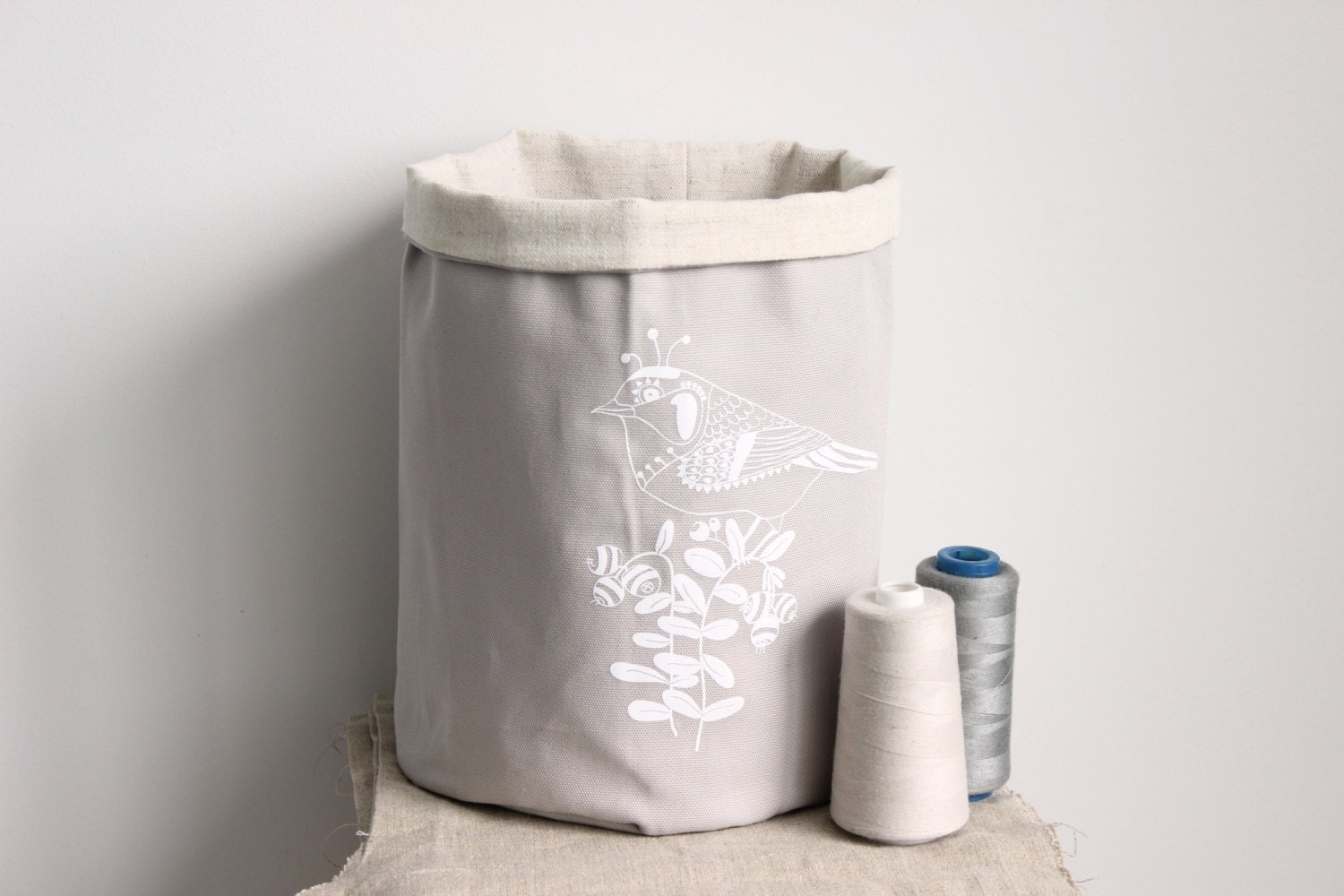 Gray natural Fabric Basket, screen printed Bird design - MUNIshop
