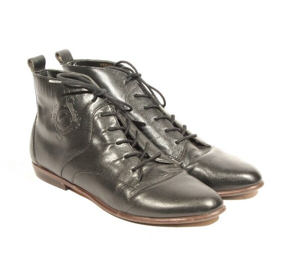 1970s Black Leather Lace Up Granny Ankle Boots by