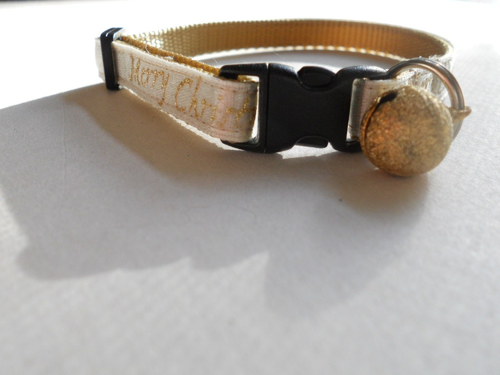 Christmas Cat Collar - subtle and sophisticated - FourPawsJewelry