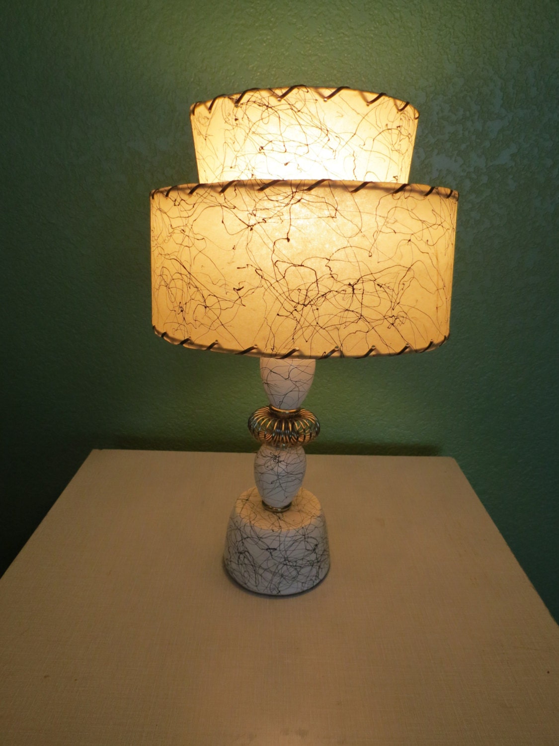 Mid Century Modern Lamp, Atomic Lamp, Fiberglass Shade, Two Tier Fiberglass Shade,Eames, Mid Mod Lamp,Vanity Lamp - VintageCocobytheLake