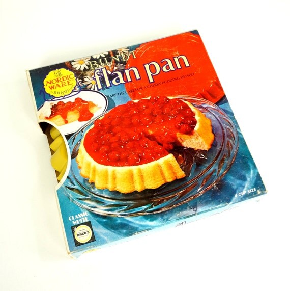 Nordic Ware Harvest Gold Bundt Flan Pan in Box 70s by AttysVintage