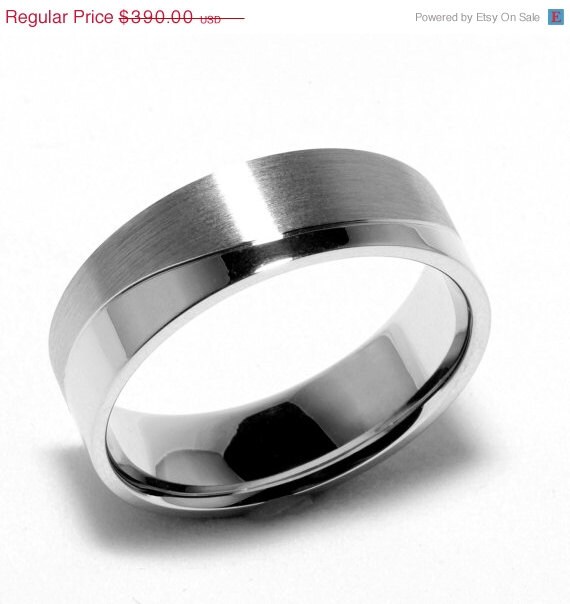 ON SALE Mens 14K Gold Wedding Band Ring for Men With Polished and ...