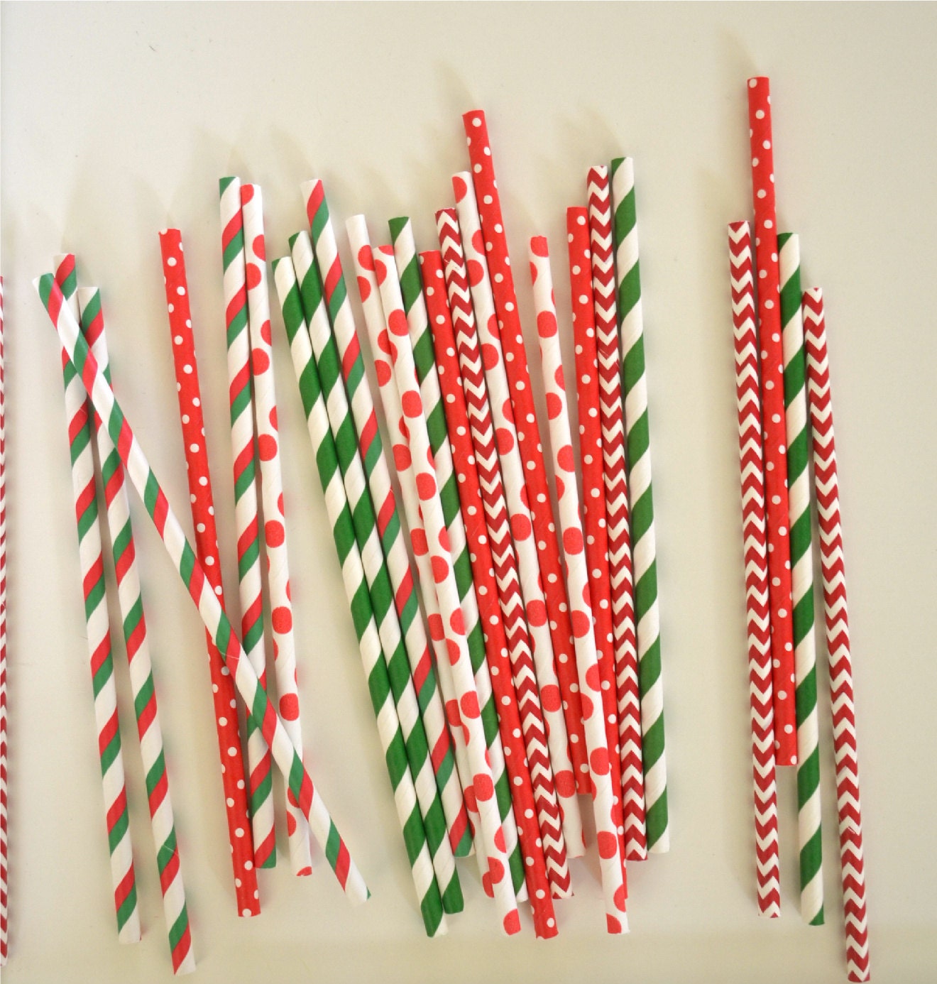 CHRISTMAS Paper Straws, Set of 25, Red & Green; Dots, Stripes, Whooville Xmas, Grinch who stole Christmas Drinking Straws, Cake Pops Il_570xn