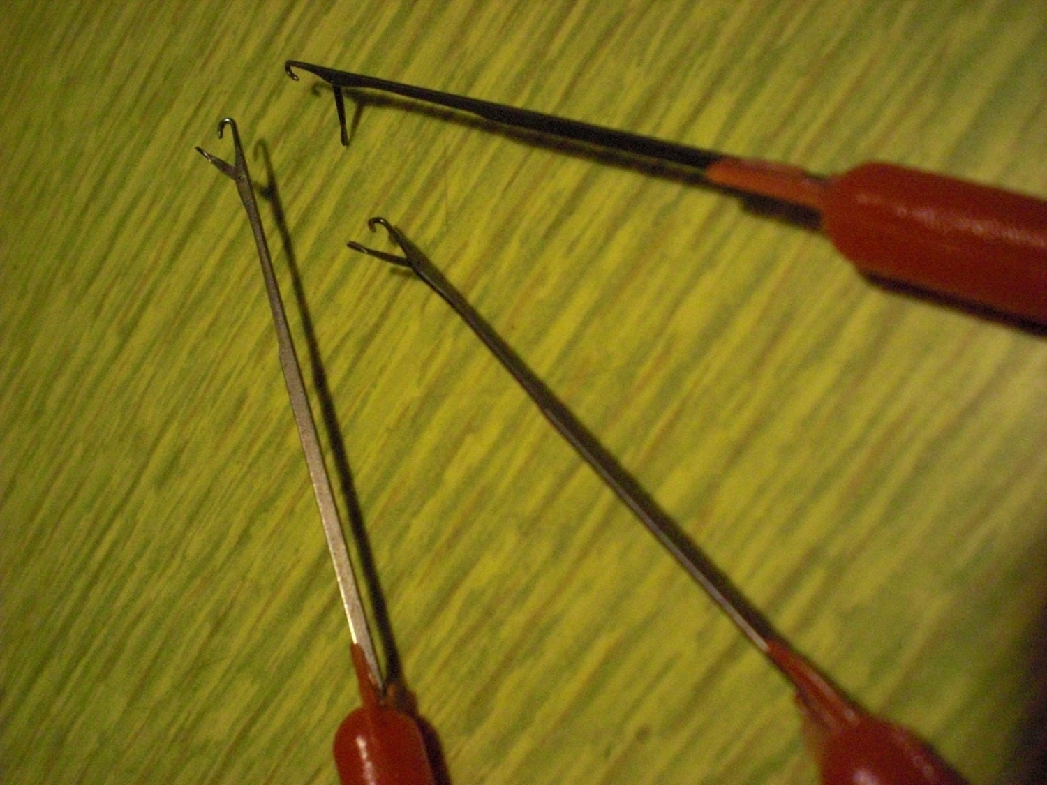 Economy Plastic Mini Latch Hook DIY Dread Installation by mraur