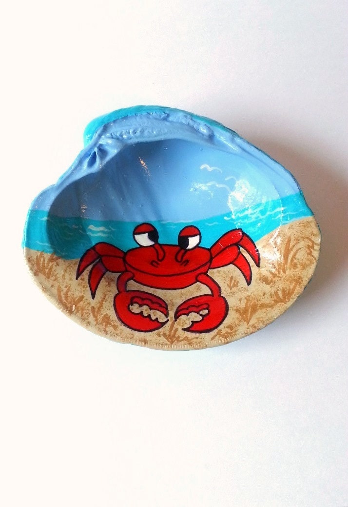 Hand painted red crab seashell, beach decor, coastal crafts seashell art - beachseacrafts
