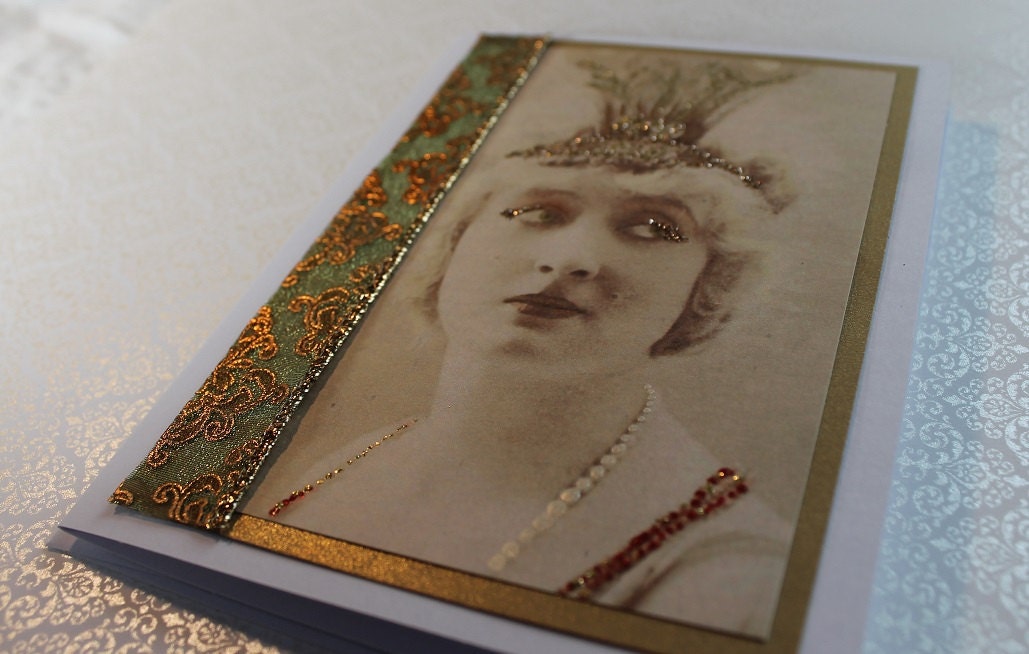 Frameable Art Greeting Card - queen for a day - aphroditescanvas